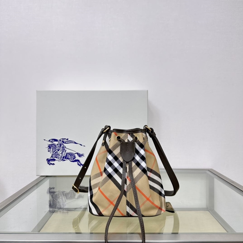 B**rry bucket bags